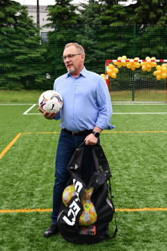 Uroczyste otwarcie boiska przy PSP 1 Brzesko