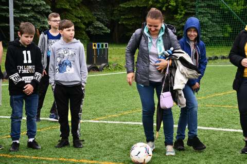 Uroczyste otwarcie boiska przy PSP 1 Brzesko