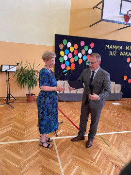Nagrody burmistrza Brzeska dla nauczycieli