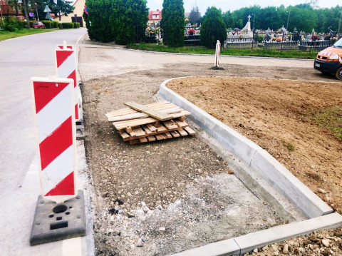 Budowa parkingu w Jadownikach