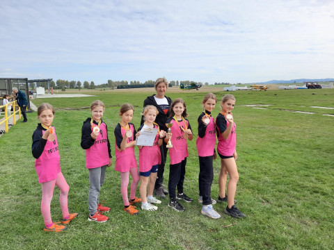 Biegaczki z „Dwójki” z brązowymi medalami