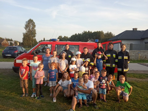 Strażacy przedszkolakom