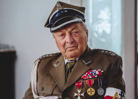 Pułkownik Zdzisław Baszak ukończył 100 lat
