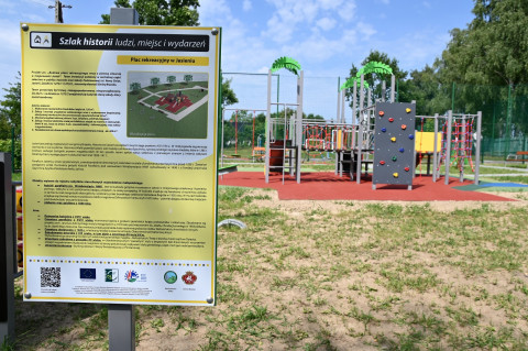 JASIEŃ.  Nowoczesny plac zabaw