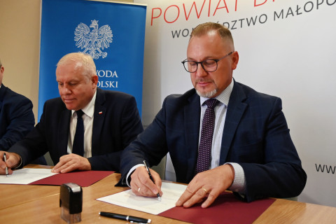 Ulica Św. Bartłomieja – umowa podpisana