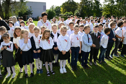 SP 3 Brzesko. Odsłonięcie muralu