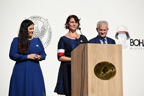 SP 3 Brzesko. Odsłonięcie muralu