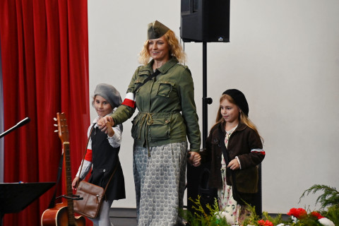 SP 3 Brzesko. Odsłonięcie muralu