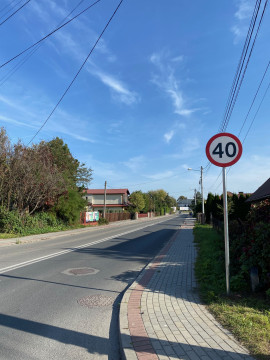 Zwalniamy na Okulickiego