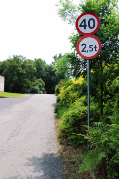 Nowy parking w Porębie Spytkowskiej