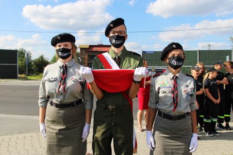 W hołdzie powstańcom