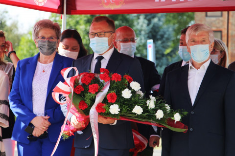 W hołdzie powstańcom