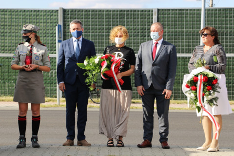 W hołdzie powstańcom