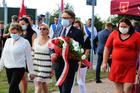 W hołdzie powstańcom