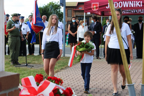 W hołdzie powstańcom