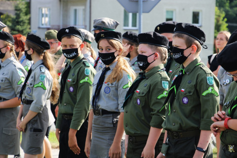 W hołdzie powstańcom