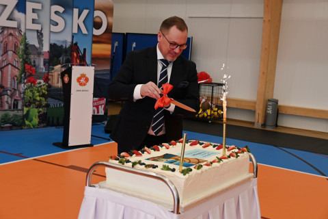 Hala w Szczepanowie otwarta