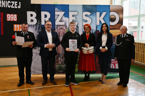 Młodzież zapobiega pożarom