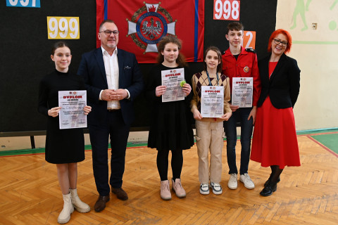 Młodzież zapobiega pożarom