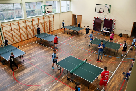 Tenis stołowy – dominacja Bucza