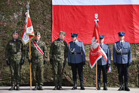 Obchody Dnia Flagi RP w Brzesku.