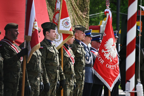 Obchody Dnia Flagi RP w Brzesku.