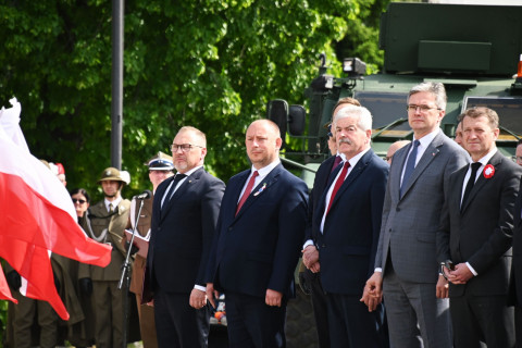 Obchody Dnia Flagi RP w Brzesku.