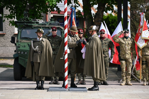 Obchody Dnia Flagi RP w Brzesku.