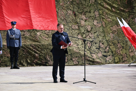 Obchody Dnia Flagi RP w Brzesku.