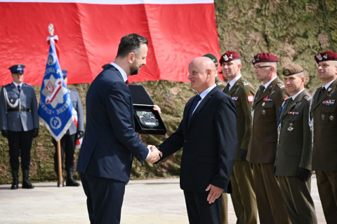 Obchody Dnia Flagi RP w Brzesku.