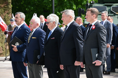 Obchody Dnia Flagi RP w Brzesku.