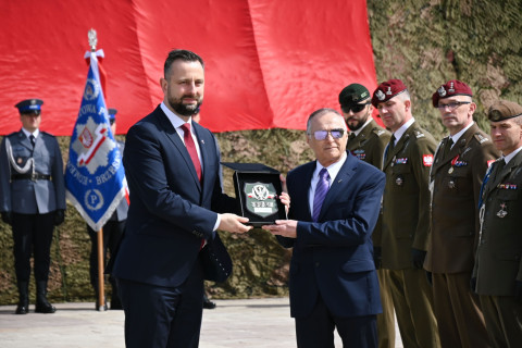 Obchody Dnia Flagi RP w Brzesku.