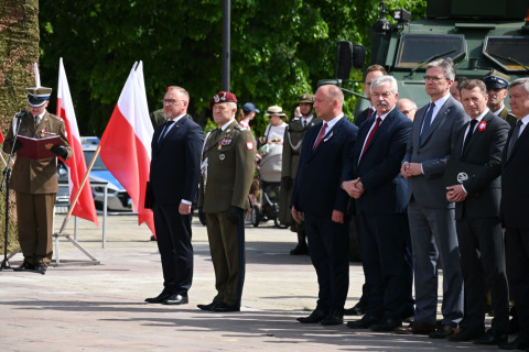 Obchody Dnia Flagi RP w Brzesku.