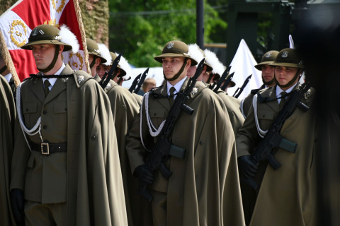 Obchody Dnia Flagi RP w Brzesku.