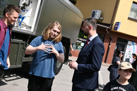 Obchody Dnia Flagi RP w Brzesku.