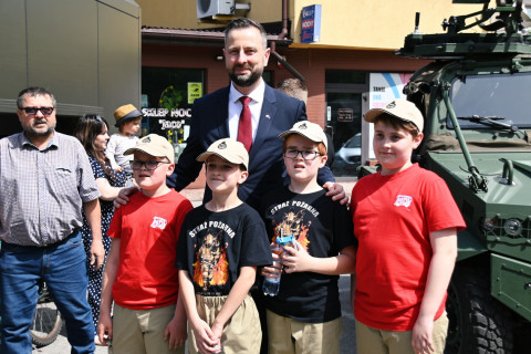 Obchody Dnia Flagi RP w Brzesku.