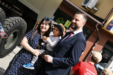 Obchody Dnia Flagi RP w Brzesku.