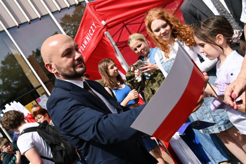 Obchody Dnia Flagi RP w Brzesku.