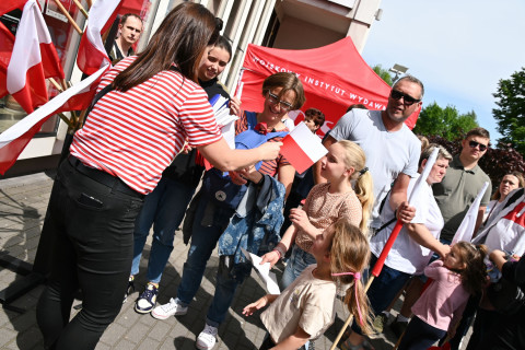 Obchody Dnia Flagi RP w Brzesku.