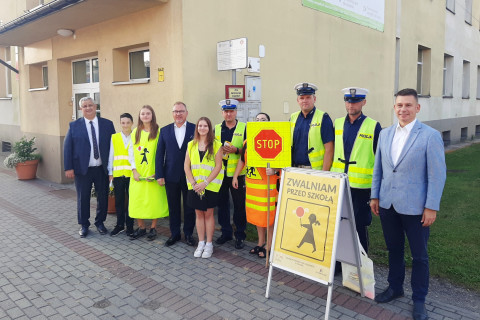 Zwalniam przed szkołą!