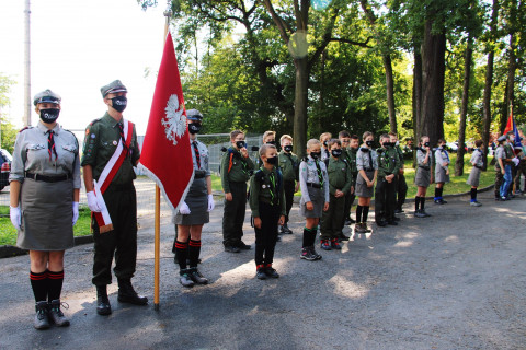 Wrześniowy hołd przed odnowionym pomnikiem