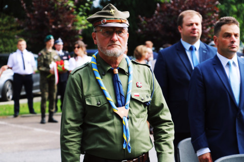 Wrześniowy hołd przed odnowionym pomnikiem