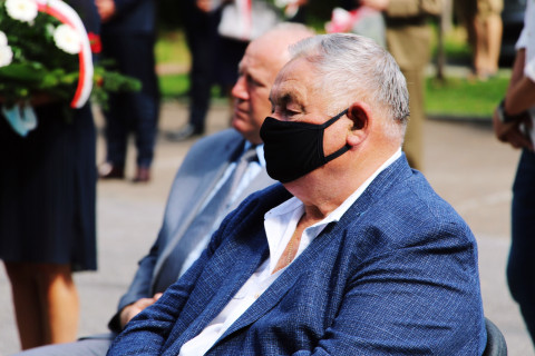 Wrześniowy hołd przed odnowionym pomnikiem
