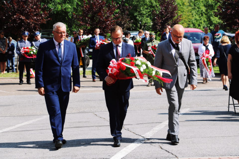 Wrześniowy hołd przed odnowionym pomnikiem