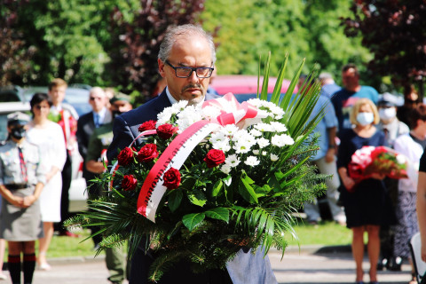 Wrześniowy hołd przed odnowionym pomnikiem