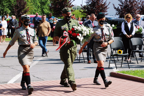 Wrześniowy hołd przed odnowionym pomnikiem