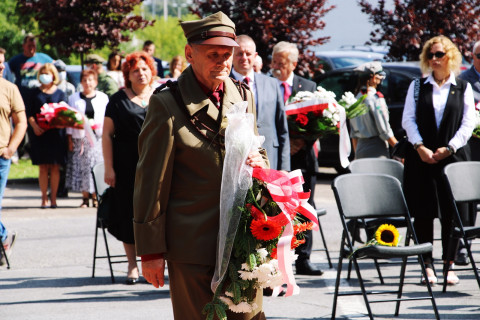 Wrześniowy hołd przed odnowionym pomnikiem