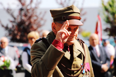 Wrześniowy hołd przed odnowionym pomnikiem