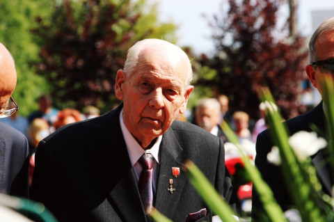 Wrześniowy hołd przed odnowionym pomnikiem