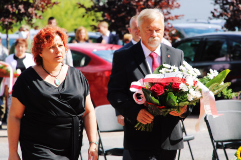 Wrześniowy hołd przed odnowionym pomnikiem